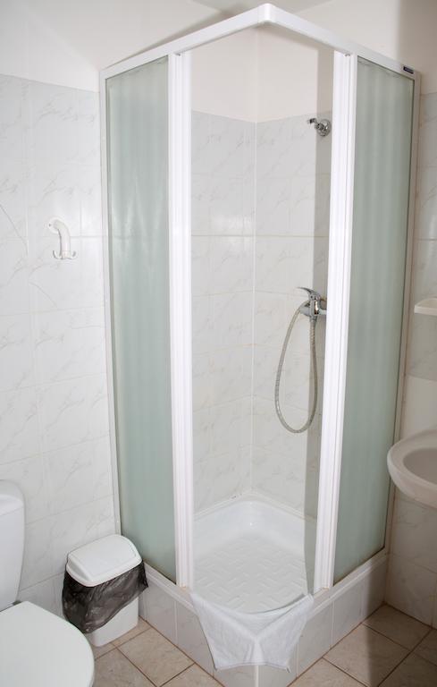 Mondeo Prague Hotel Buitenkant foto